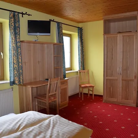 Gasthof-pension Urzn 2*