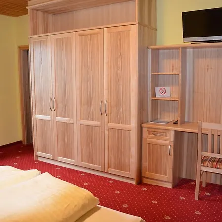 Vendégház Gasthof-pension Urzn