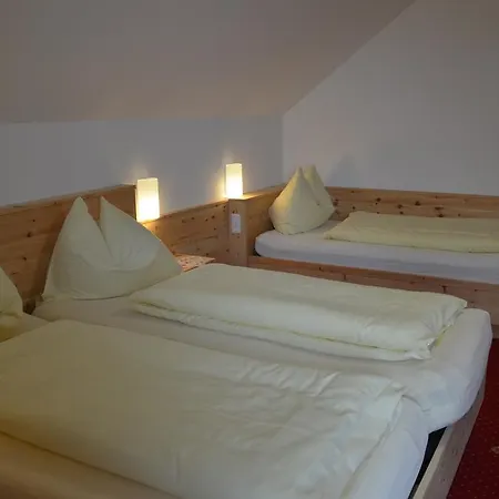 Gasthof-pension Urzn Vendégház