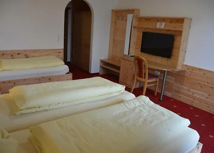 Gasthof-pension Urzn Pensjonat Altmünster